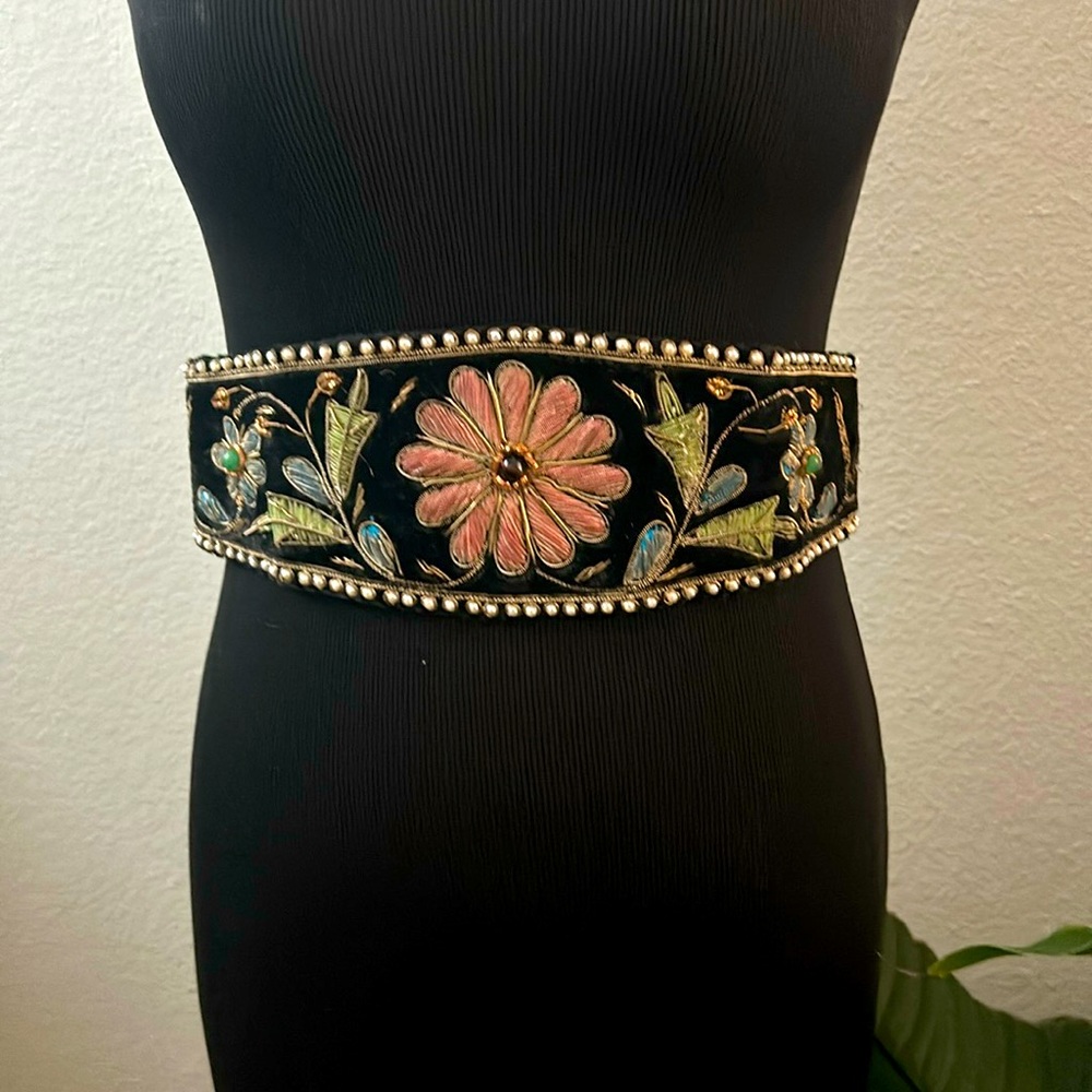 Stunning Vintage beaded belt size S XS
